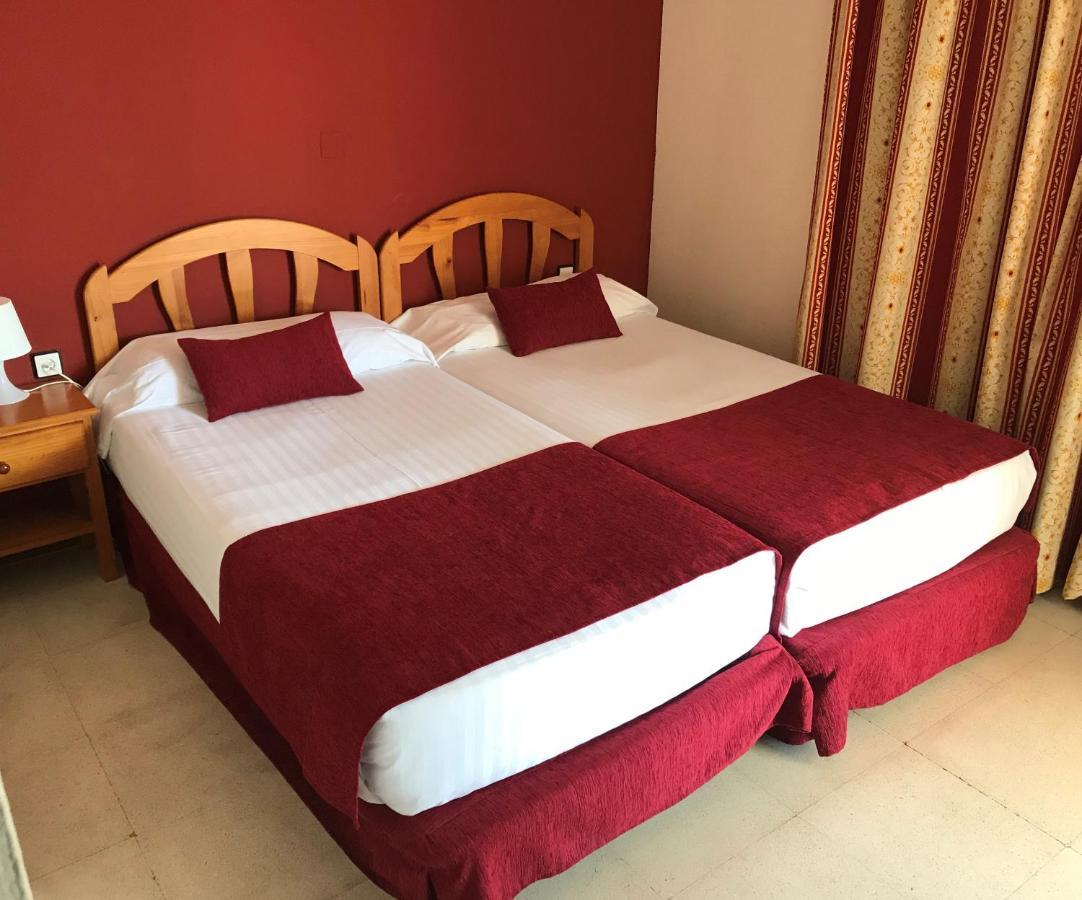 Hotel Jm Jardin De La Reina Guillena エクステリア 写真