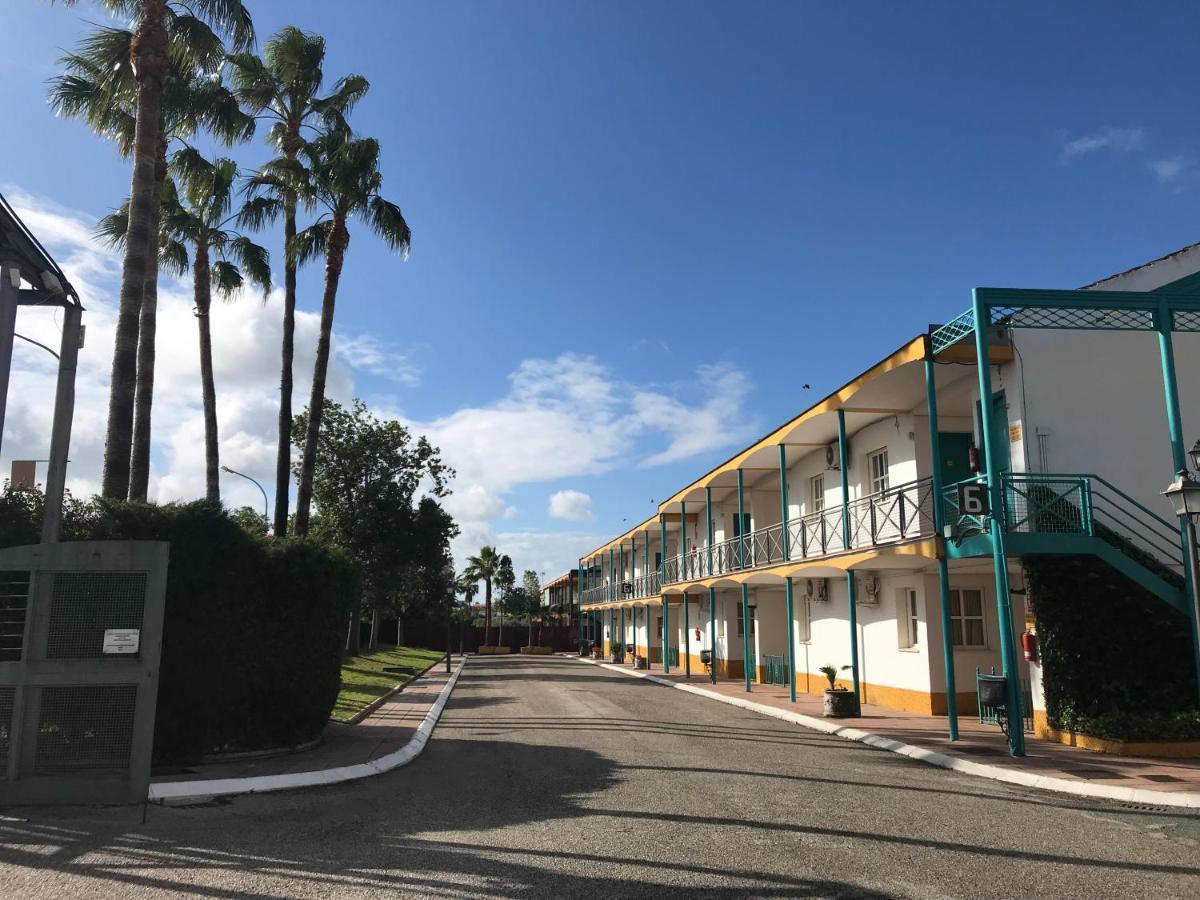 Hotel Jm Jardin De La Reina Guillena エクステリア 写真
